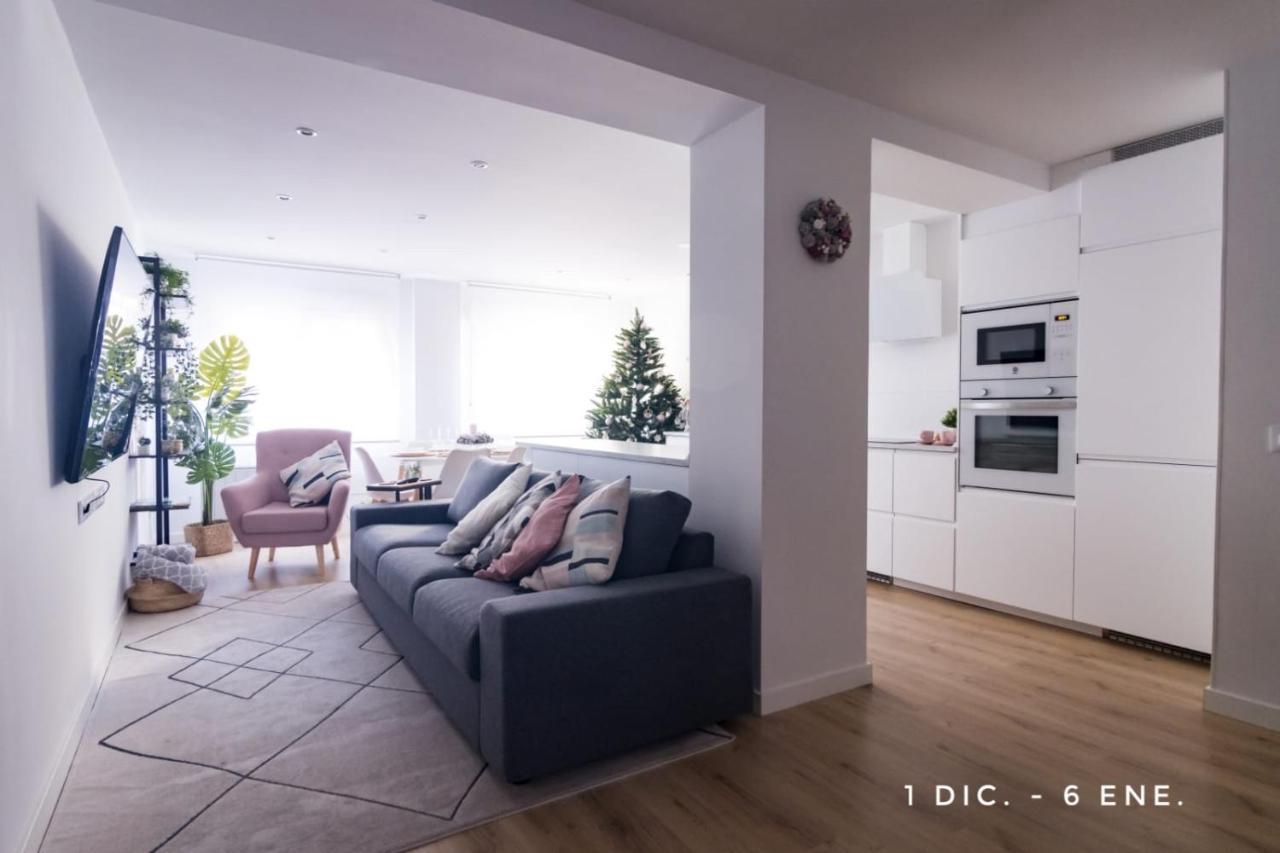 Lujoso Apartamento Entre 2 Playas Con Garaje, Wifi Gijón Eksteriør bilde